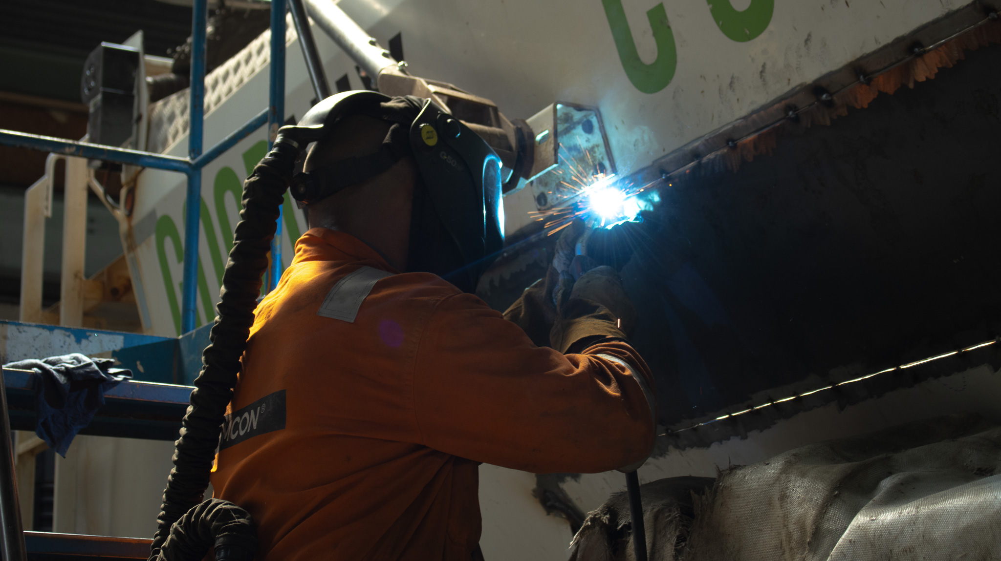 Armcon support for Poggi horizontal cement silos in the UK